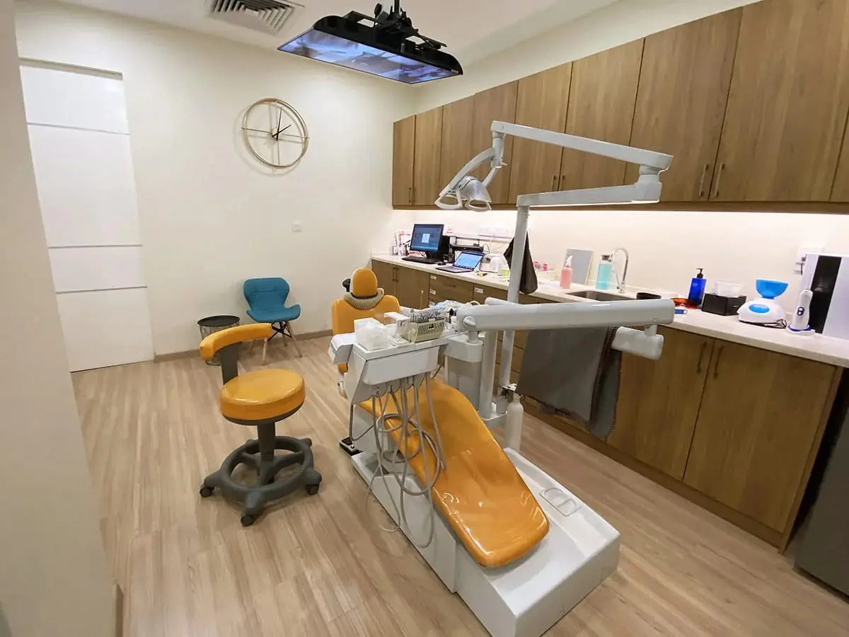 Treatment room at the partner dental clinic